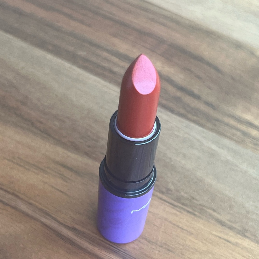 MAC x Selena Como La Flor Lipstick- swatched.